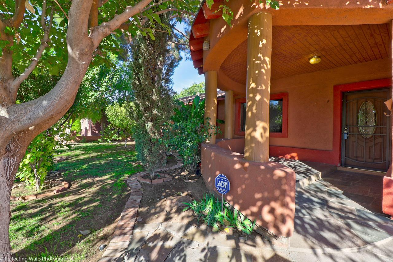 6744 W Roma Ave., Phoenix, AZ 85033