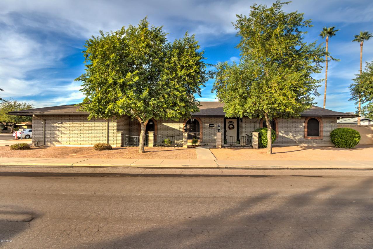 2060 E Fountain St., Mesa, AZ 85213