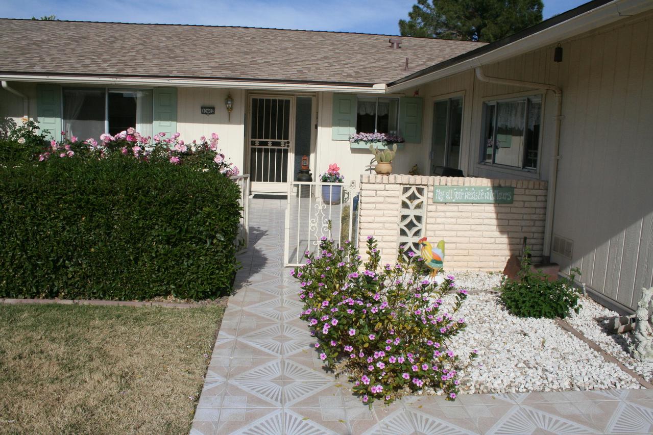 10402 W Kingswood Cir., Sun City, AZ 85351