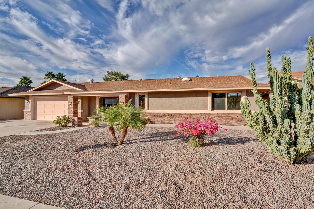 9714 W Country Club Dr., Sun City, AZ 85373