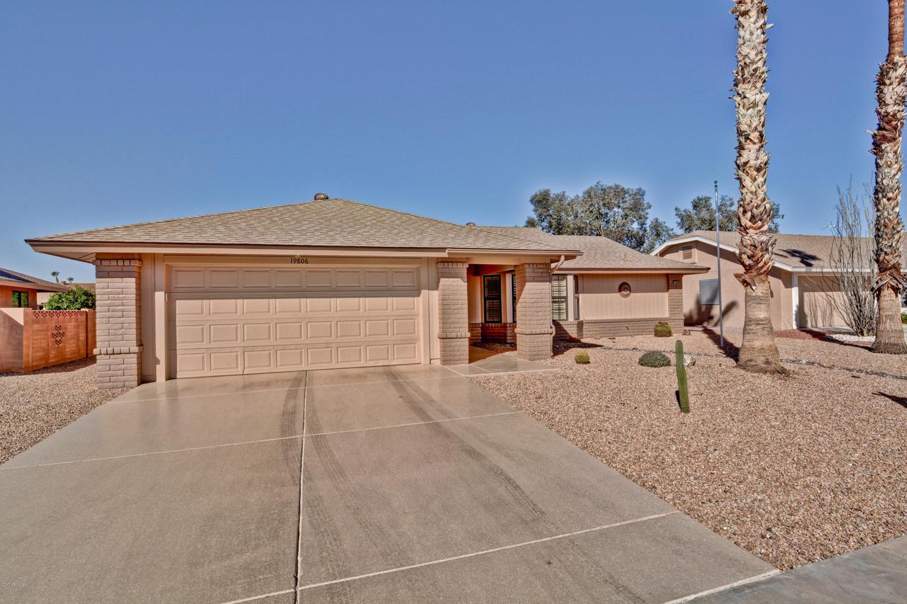 19806 N 146th Way, Sun City West, AZ 85375