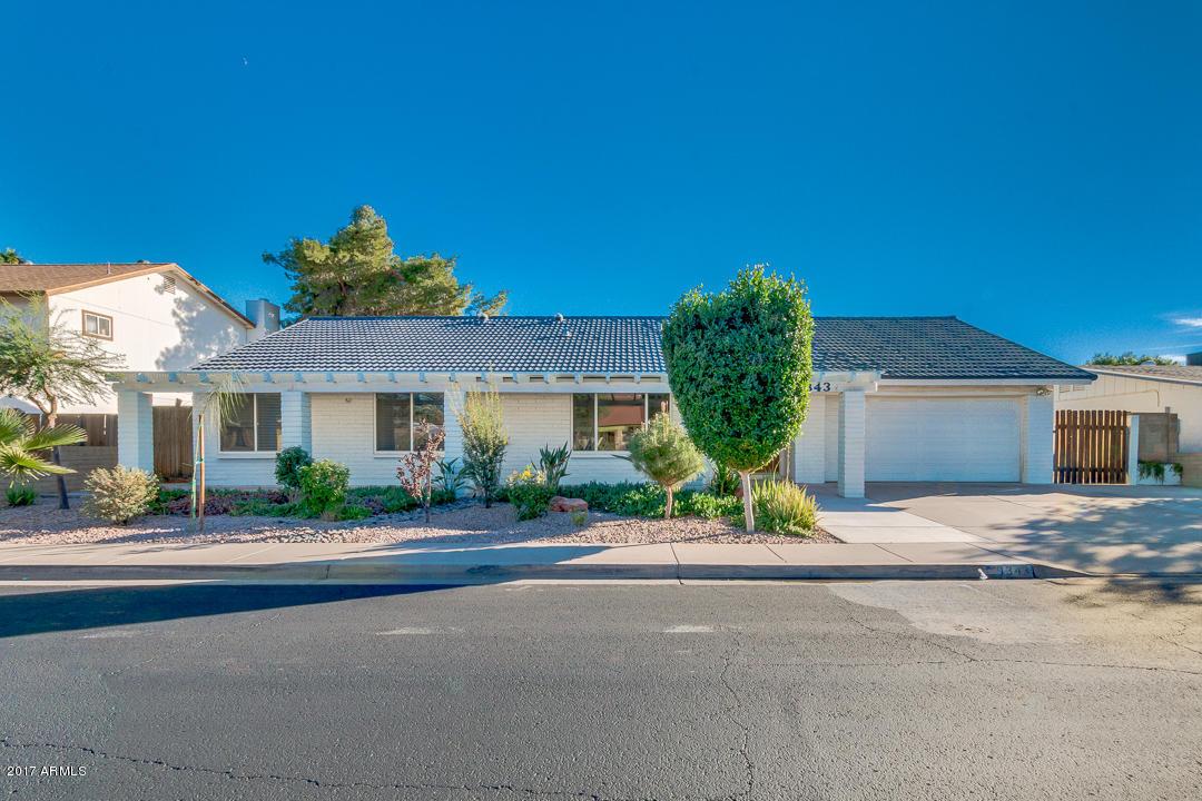 1343 W Los Lagos Vista, Mesa, AZ 85202