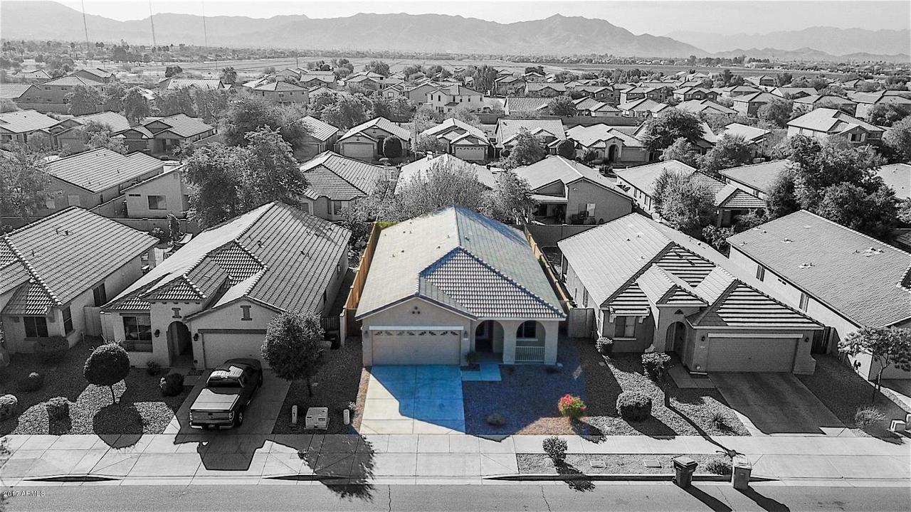 2425 W Tamarisk Ave., Phoenix, AZ 85041