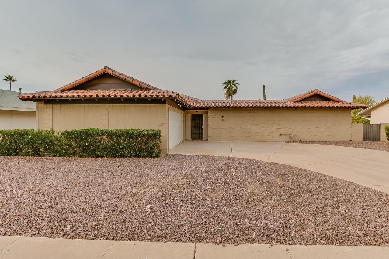10210 N 110th Ave., Sun City, AZ 85351