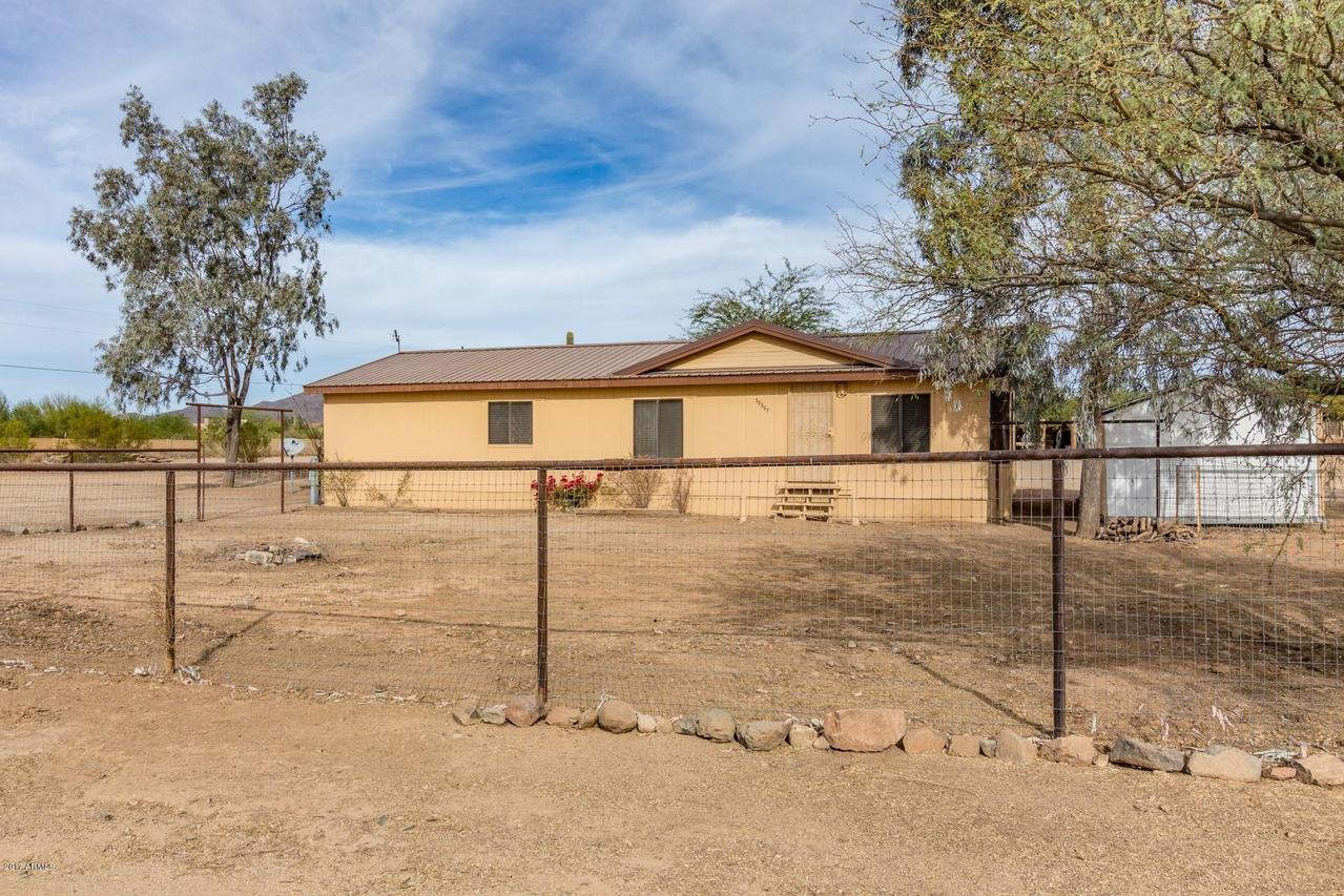38667 N 10th St., Phoenix, AZ 85086