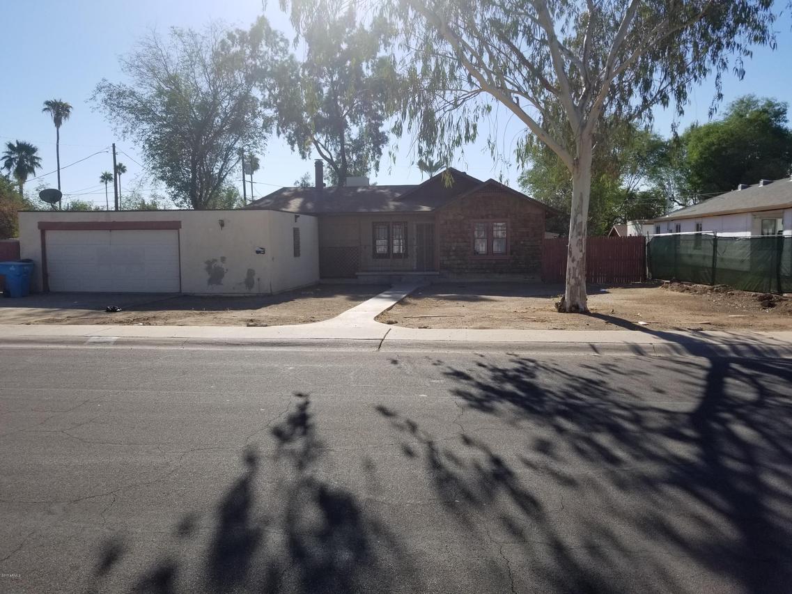 2215 W Highland Ave., Phoenix, AZ 85015