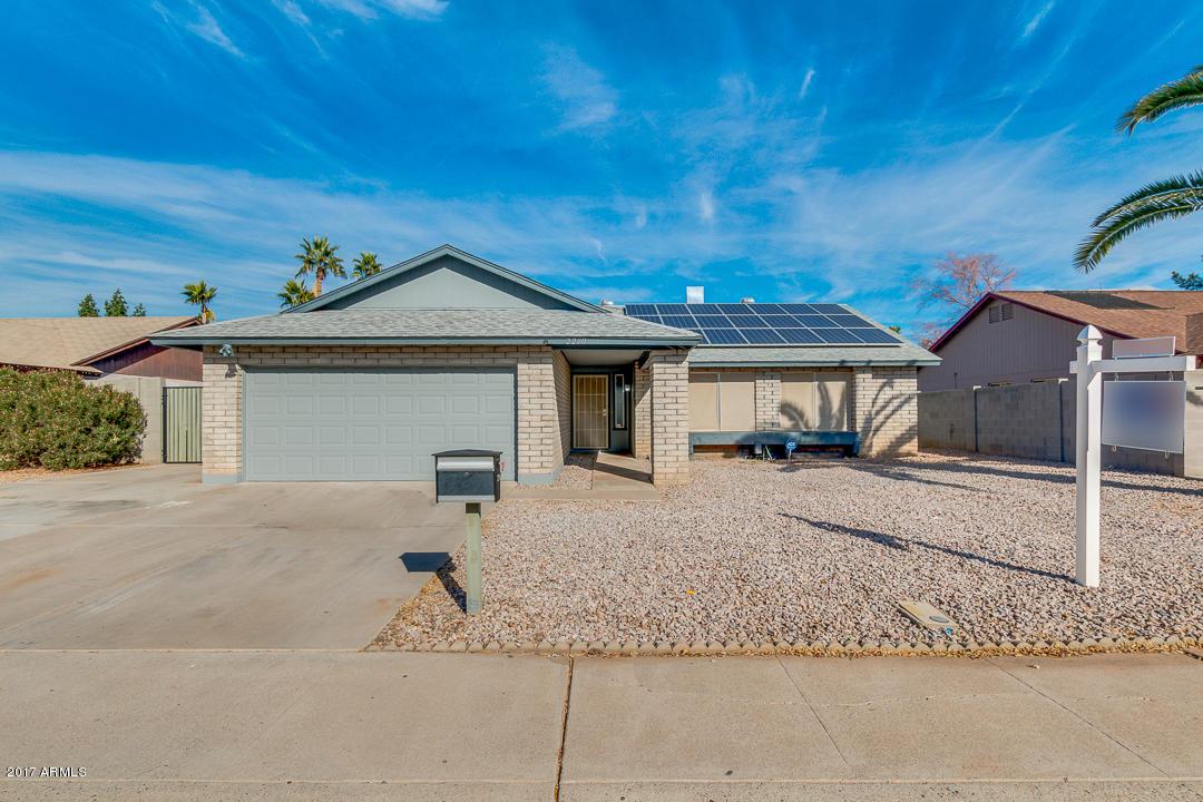 2200 W Silvergate Dr., Chandler, AZ 85224