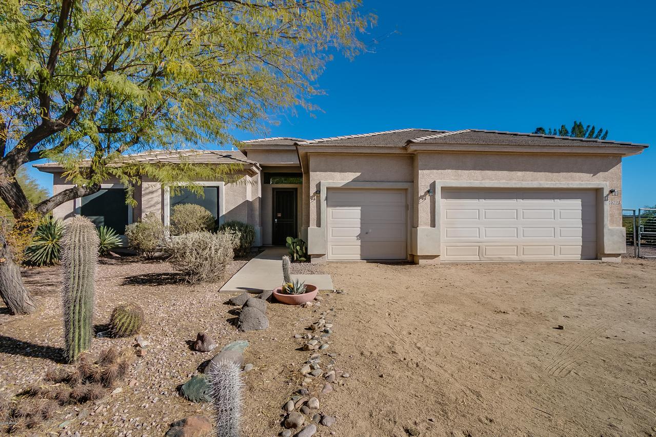 40221 N 2nd Dr., Phoenix, AZ 85086