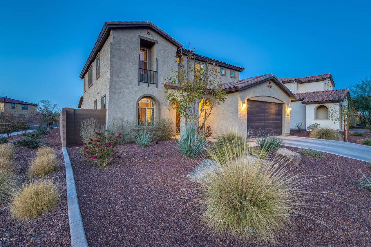 10090 W Los Gatos Dr., Peoria, AZ 85383