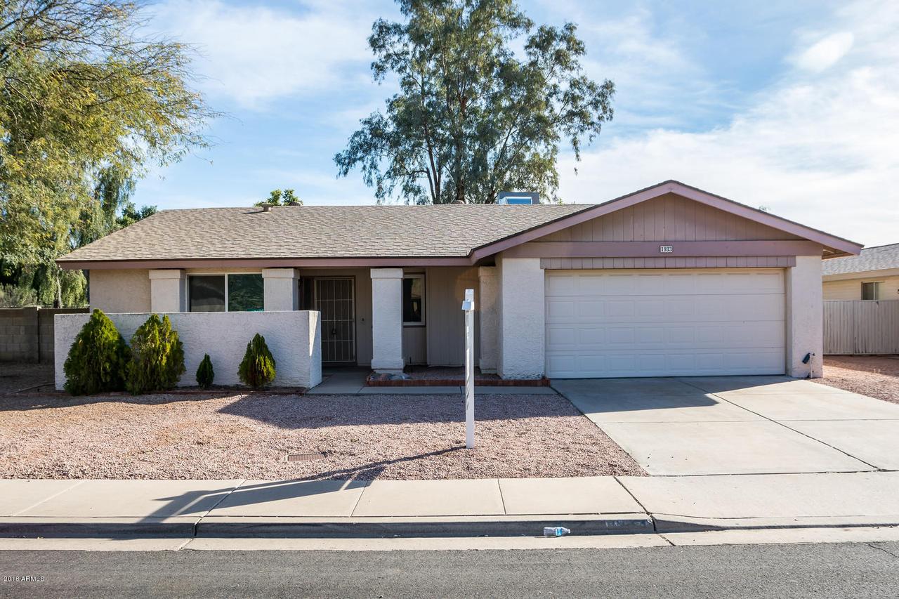1933 S Standage, Mesa, AZ 85202
