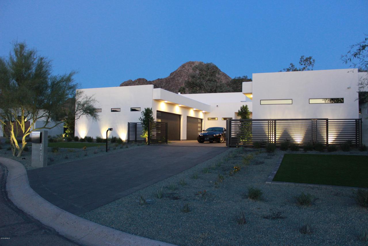 7221 N 21st St., Phoenix, AZ 85020