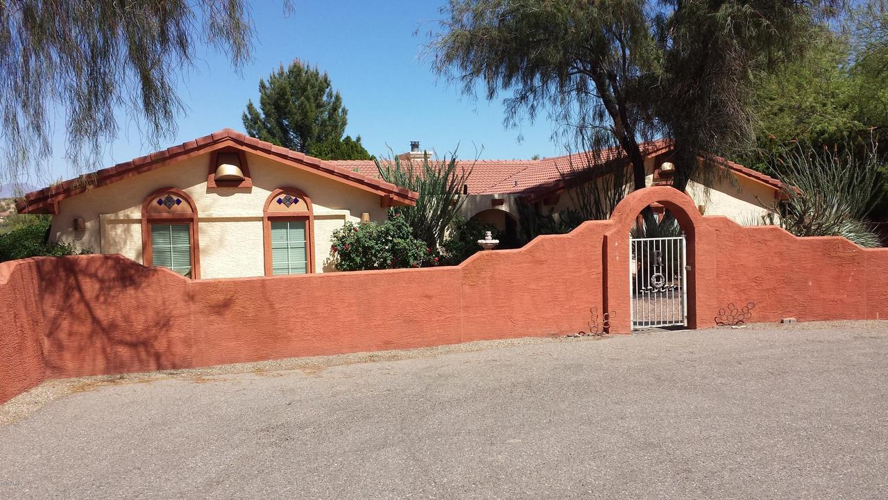 692 N Country Club Dr., Wickenburg, AZ 85390