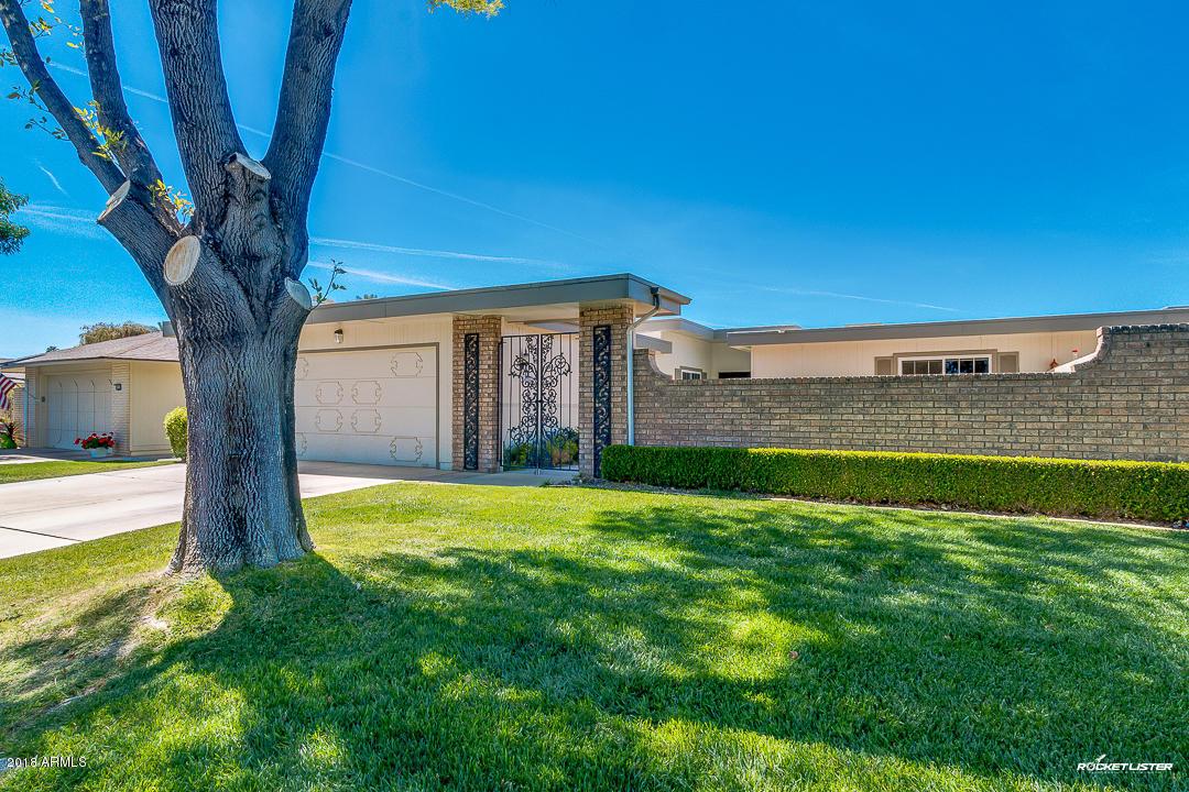 18402 N 104th Ave., Sun City, AZ 85373