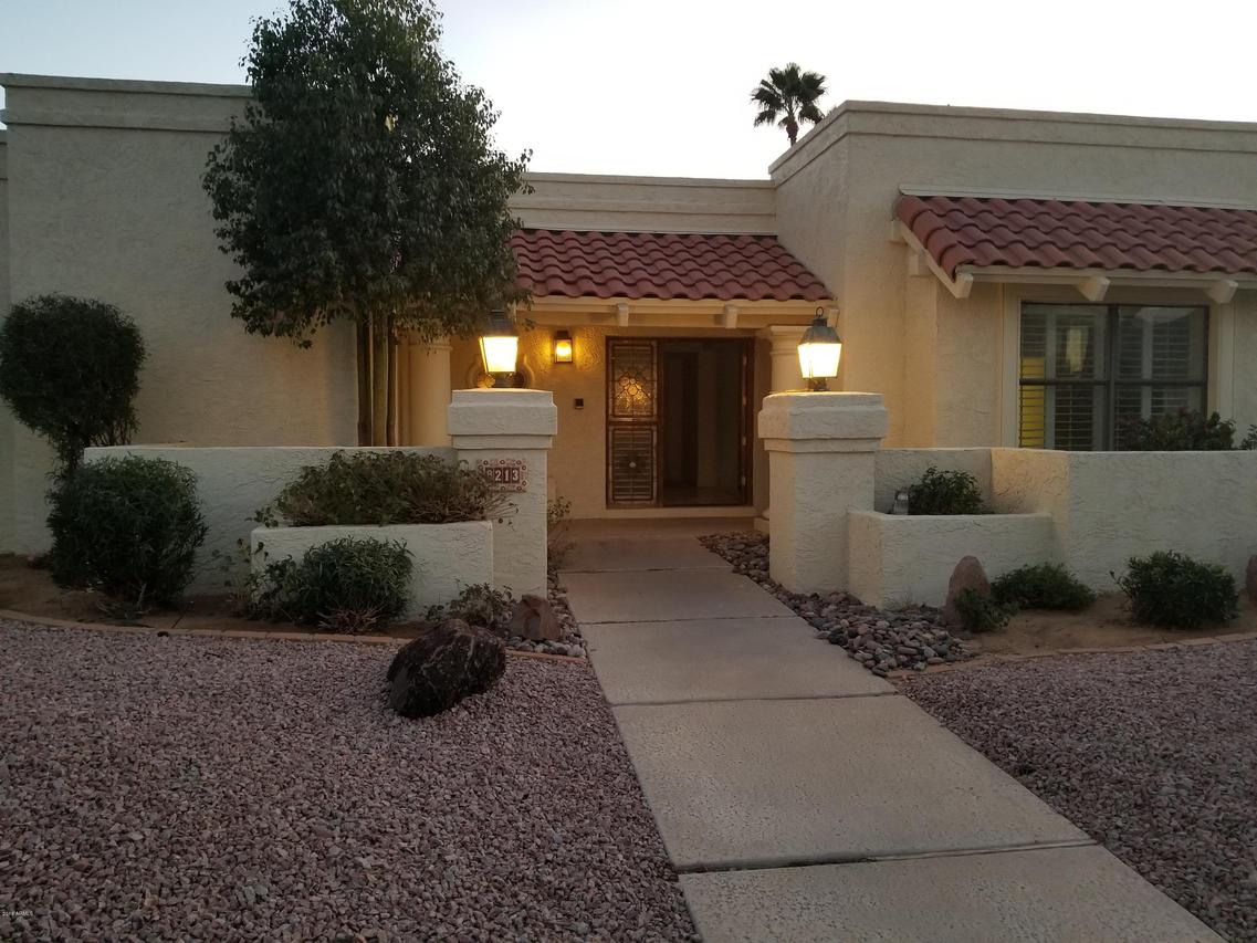8213 E Del Cadena Dr., Scottsdale, AZ 85258