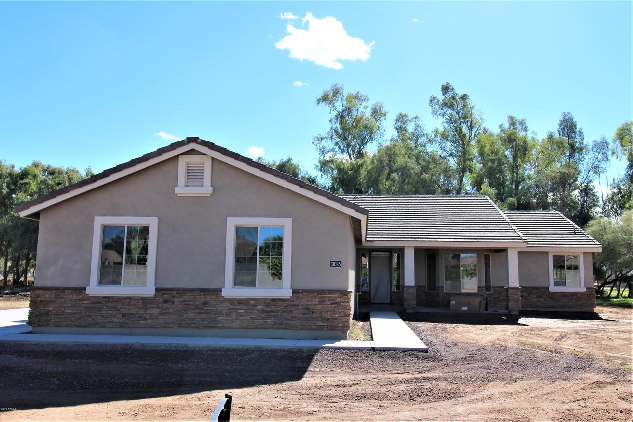 13025 E Brooks Farm Rd., Chandler, AZ 85249