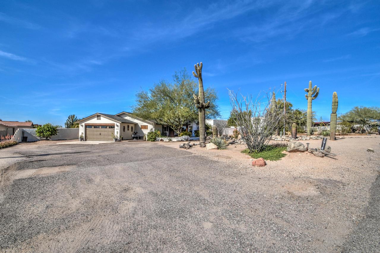 2914 N Hawes Rd., Mesa, AZ 85207