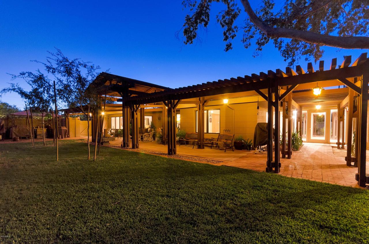 9849 N 36th St., Phoenix, AZ 85028