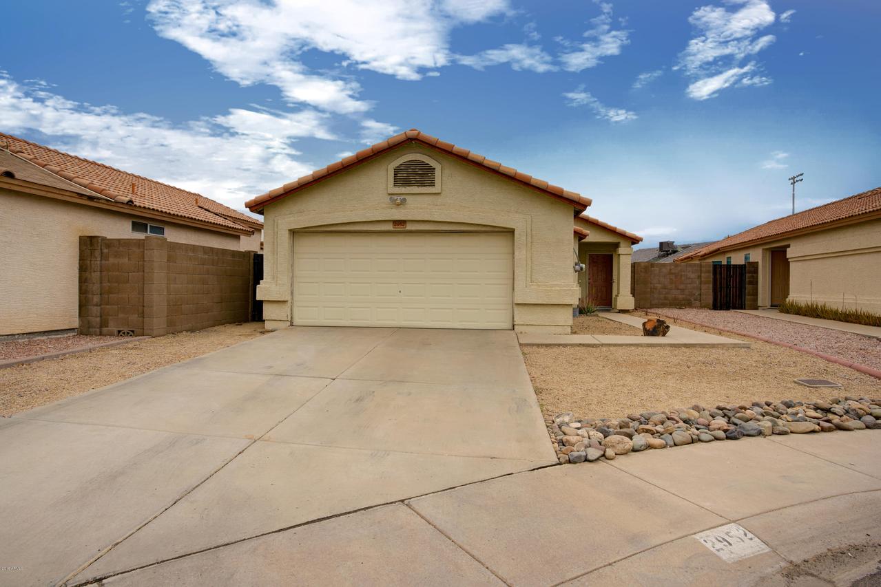 2952 W Lone Cactus Dr., Phoenix, AZ 85027