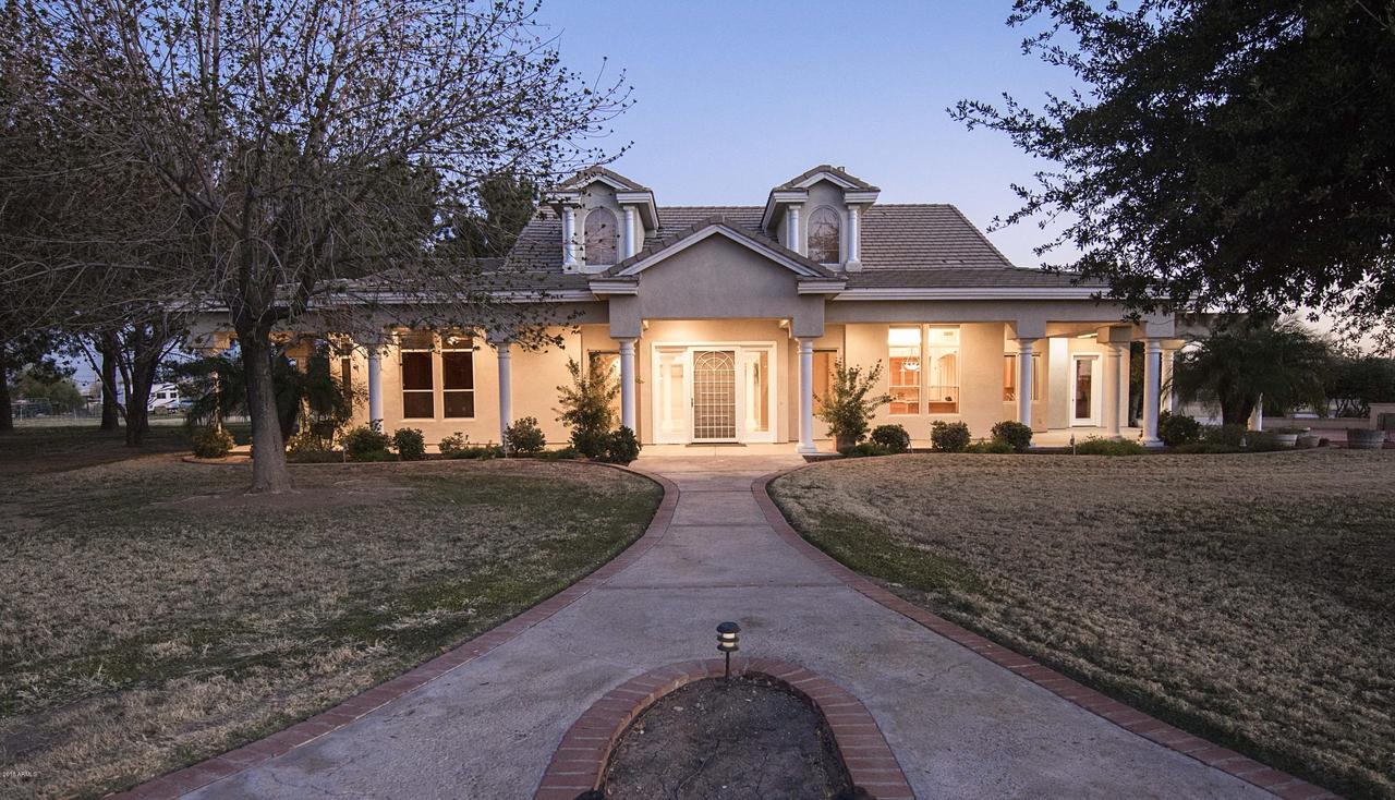 8404 W Augusta Ave., Glendale, AZ 85305
