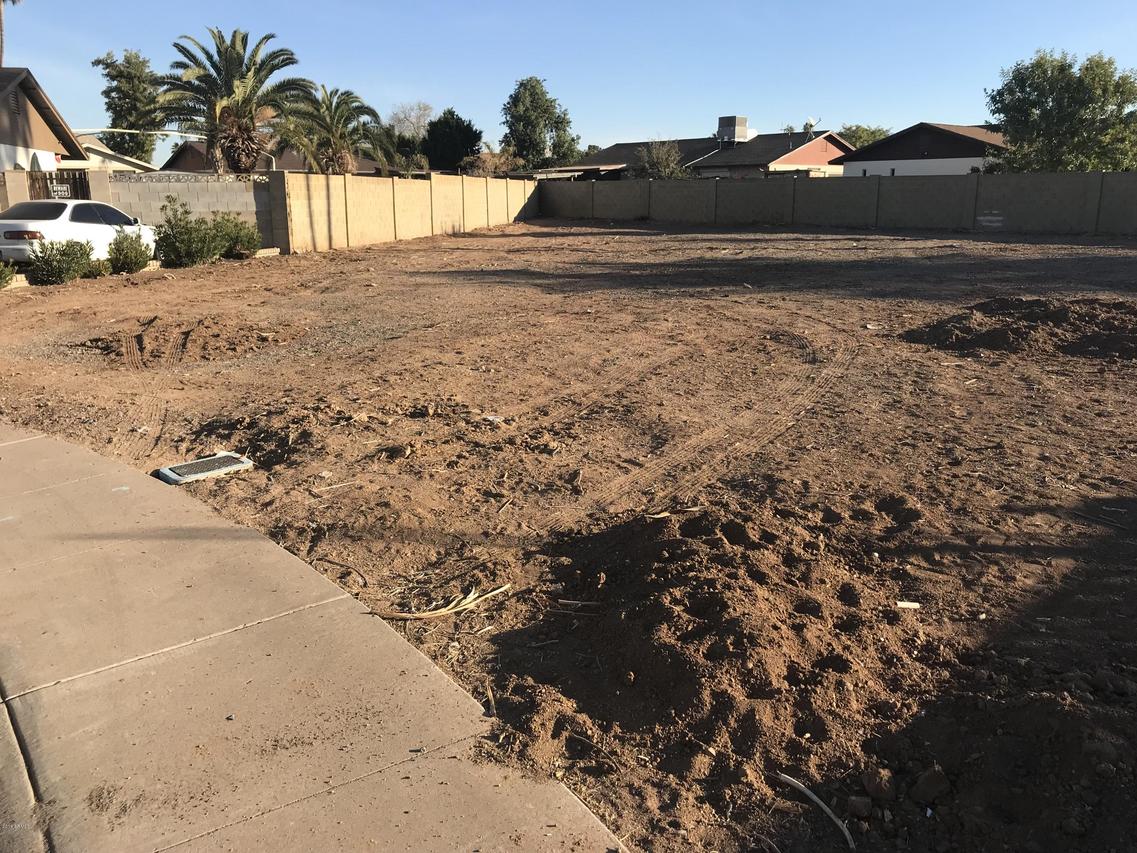 10033 N 49th Dr. #168, Glendale, AZ 85302