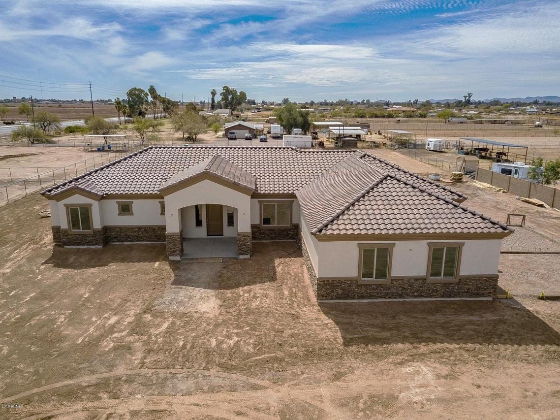 1729 E Loveland Ln., San Tan Valley, AZ 85140