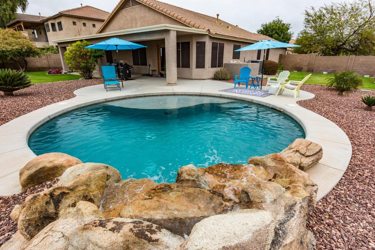 2910 S 81st Ave., Phoenix, AZ 85043