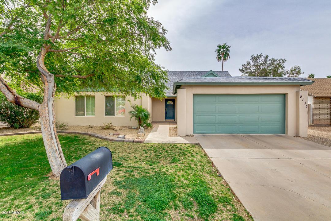 2103 W Summit Pl., Chandler, AZ 85224