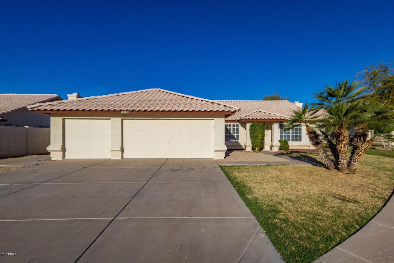 10356 N 68th Ln., Peoria, AZ 85345
