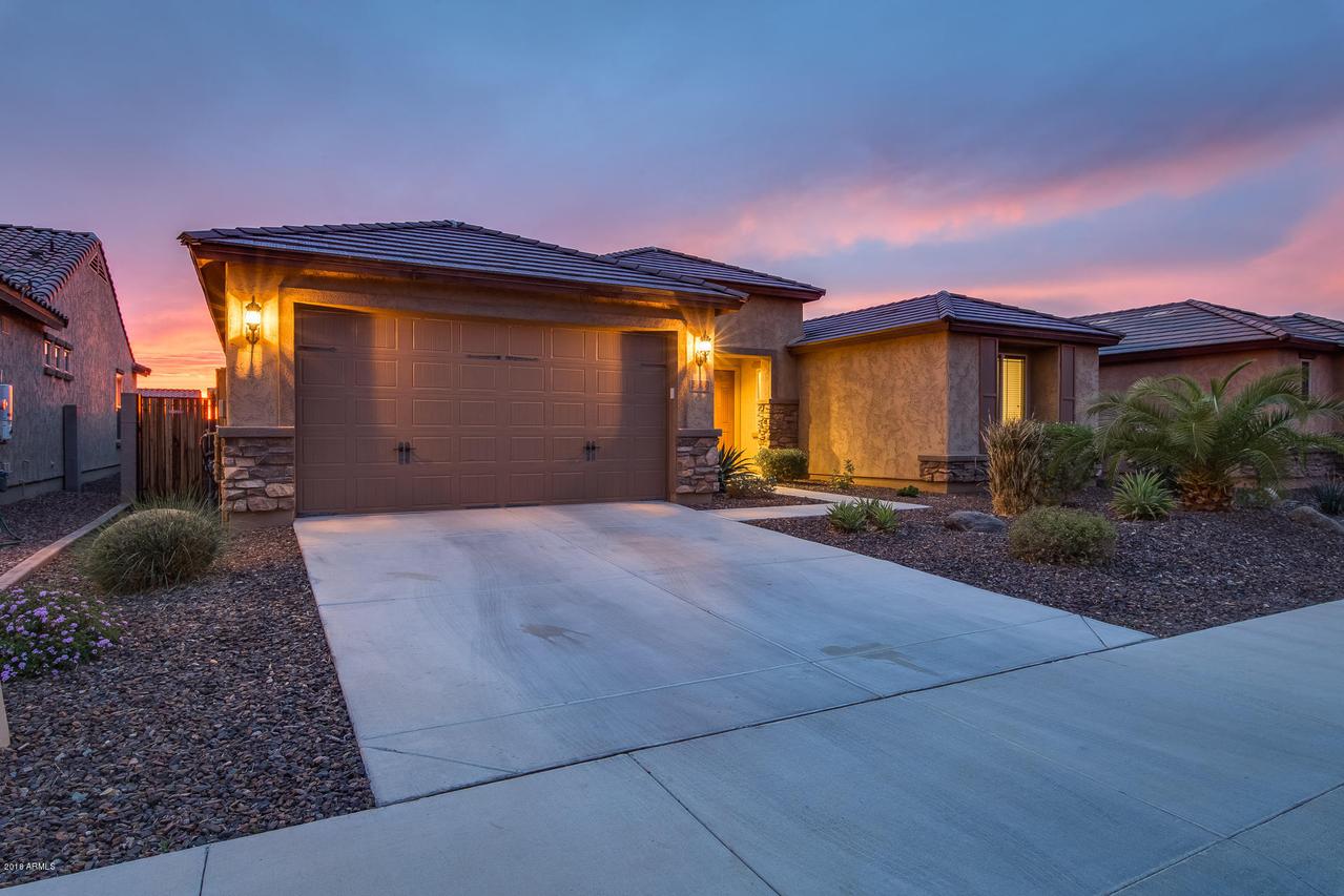 25560 N 104th Dr., Peoria, AZ 85383