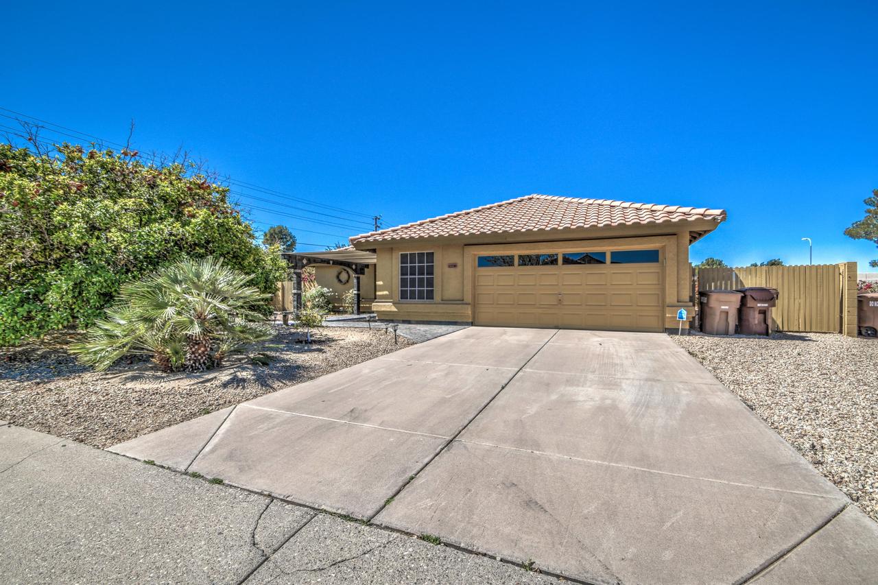 12210 N 72nd Dr., Peoria, AZ 85381