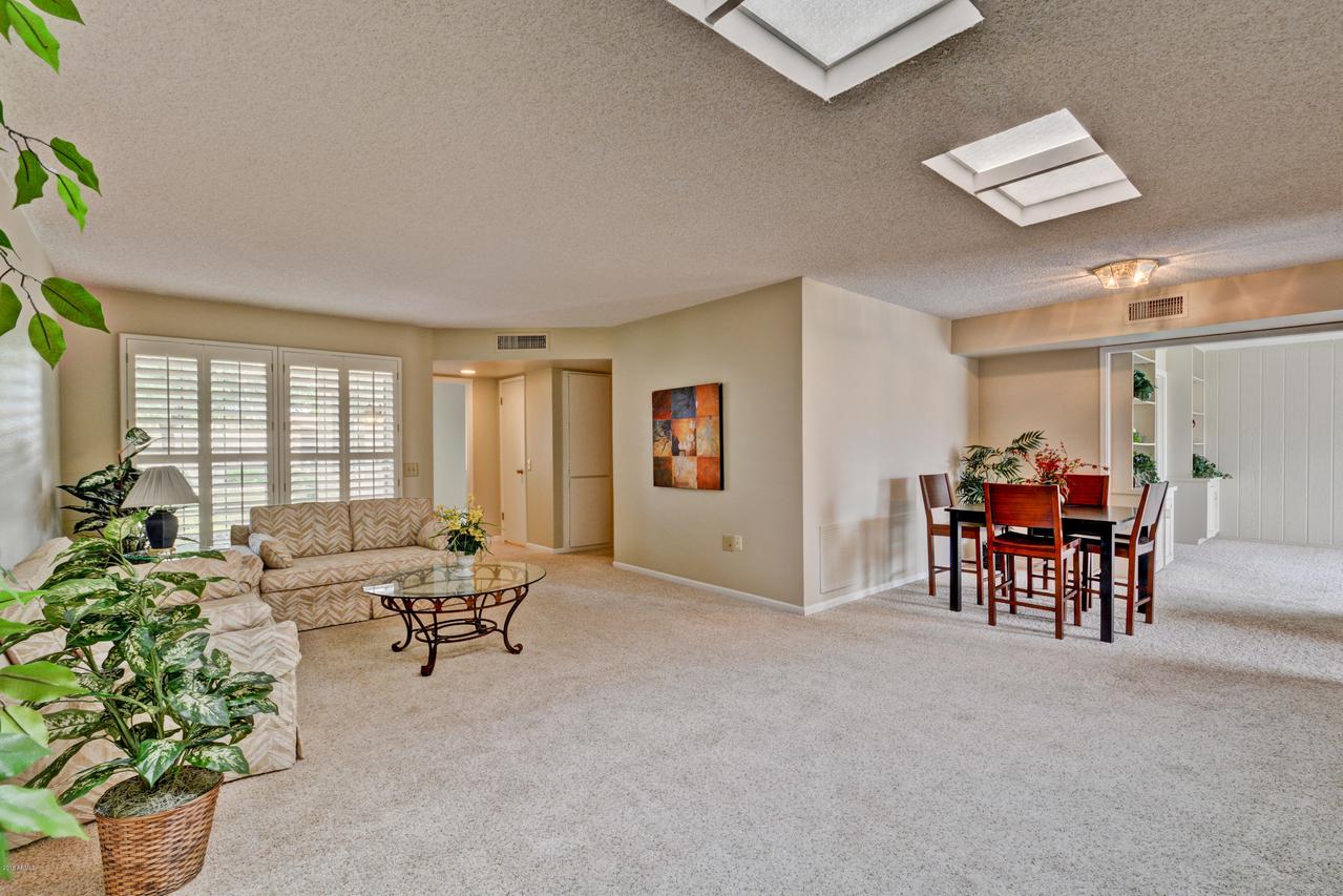 17638 N 102nd Dr., Sun City, AZ 85373