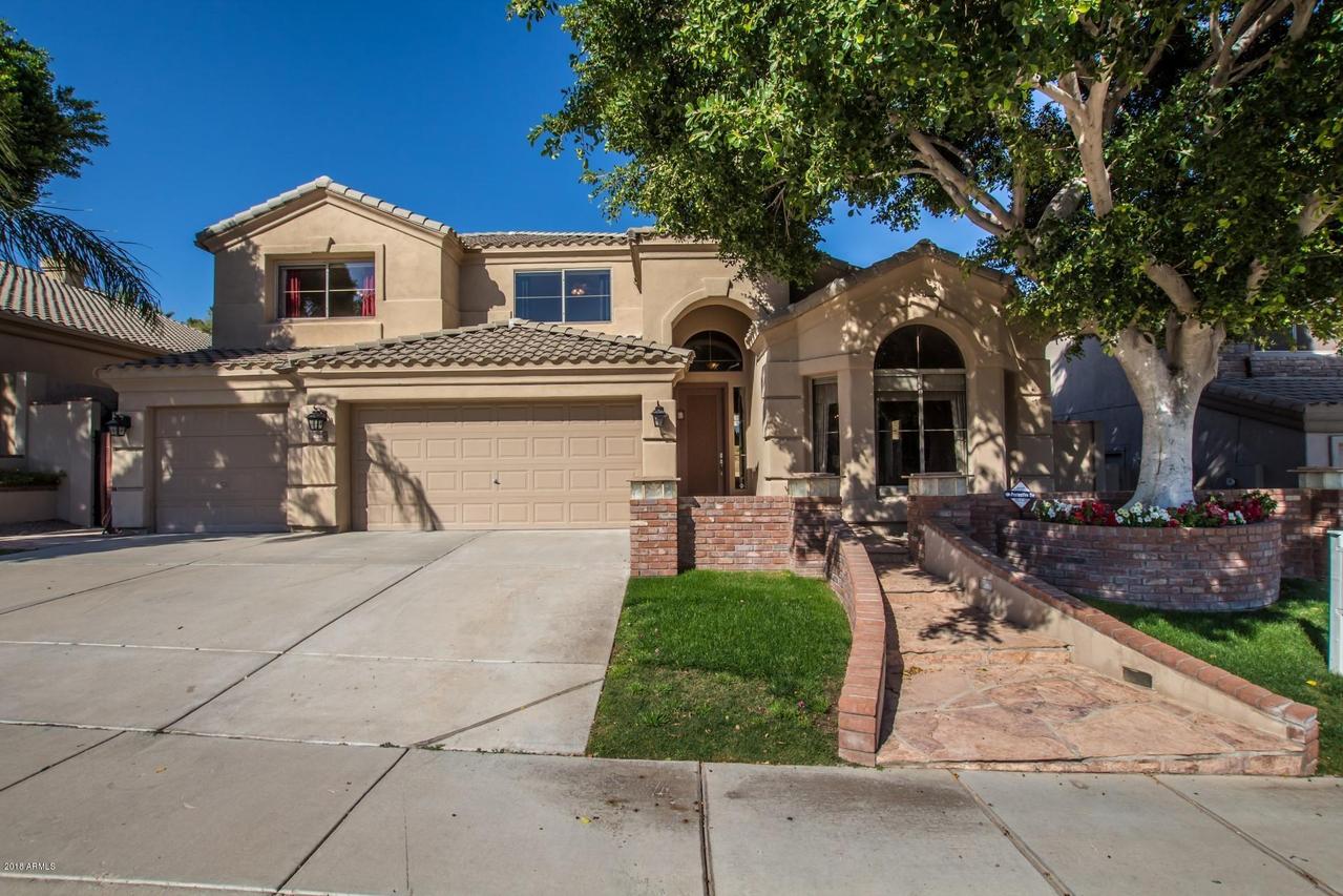 620 E Brookwood Ct., Phoenix, AZ 85048