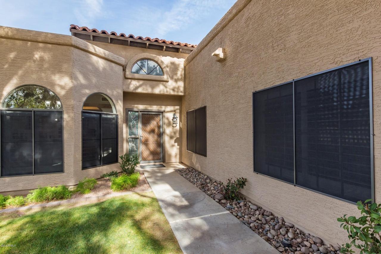 4043 E Sunnyside Dr., Phoenix, AZ 85028