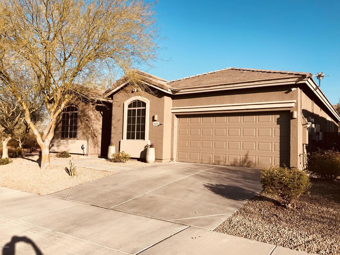 2434 W Red Range Way, Phoenix, AZ 85085