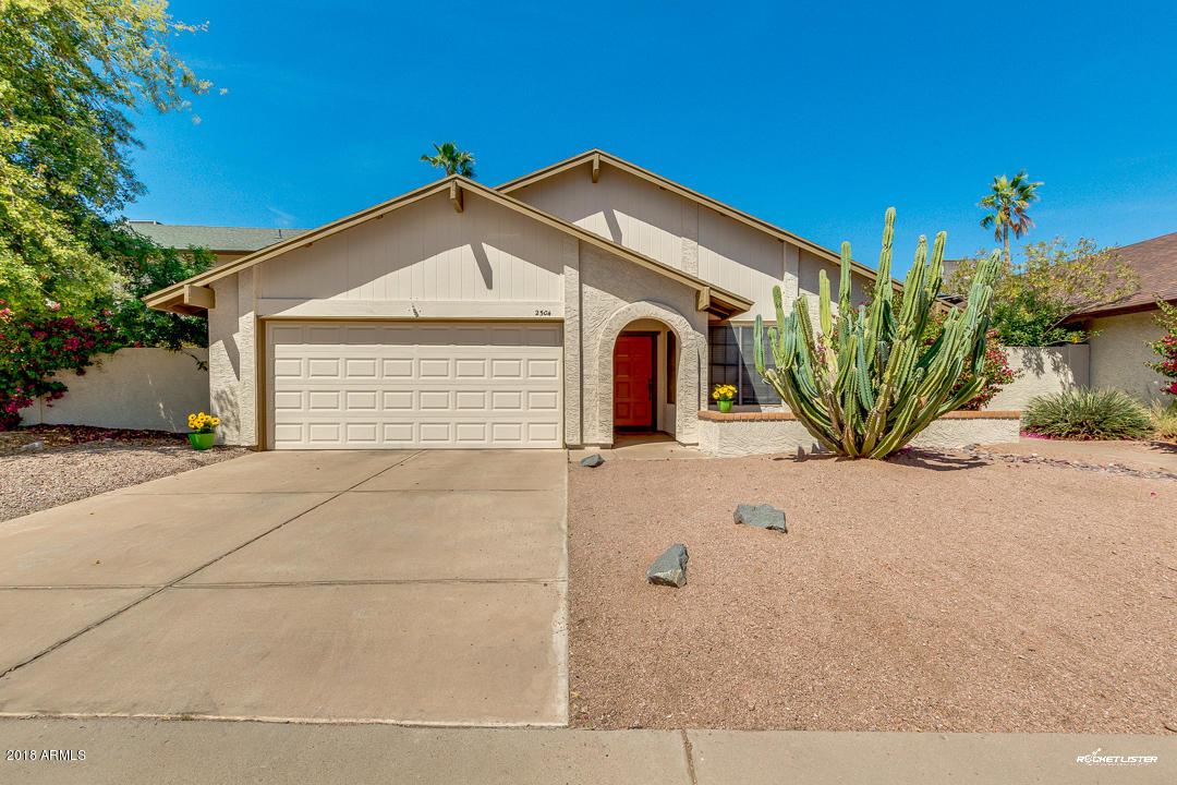 2504 W Kiowa Ave., Mesa, AZ 85202