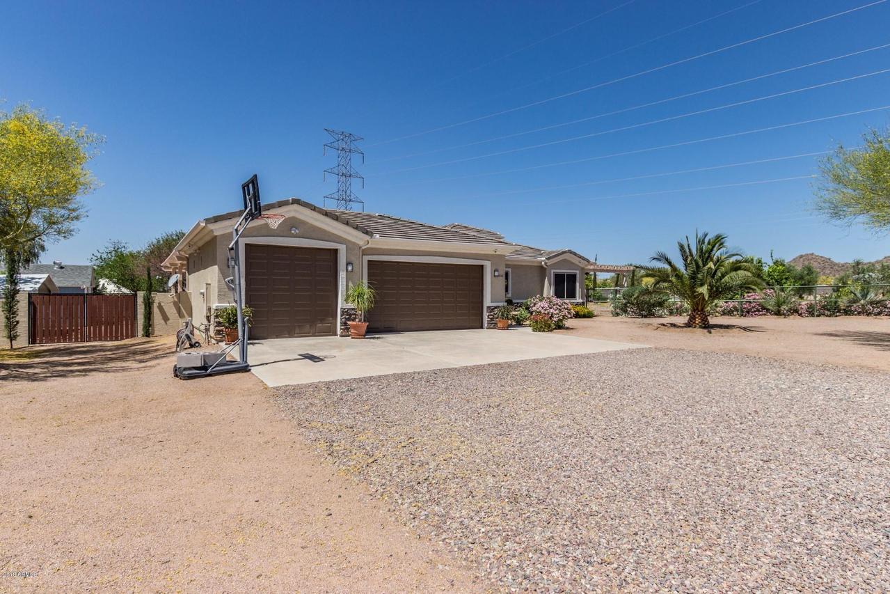 1048 N 98th St., Mesa, AZ 85207