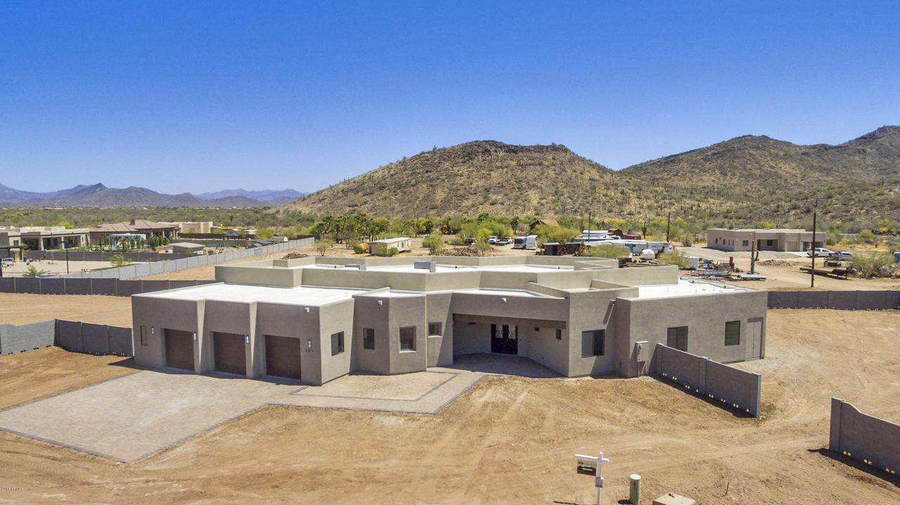 2813 W Carriage Dr., Phoenix, AZ 85086