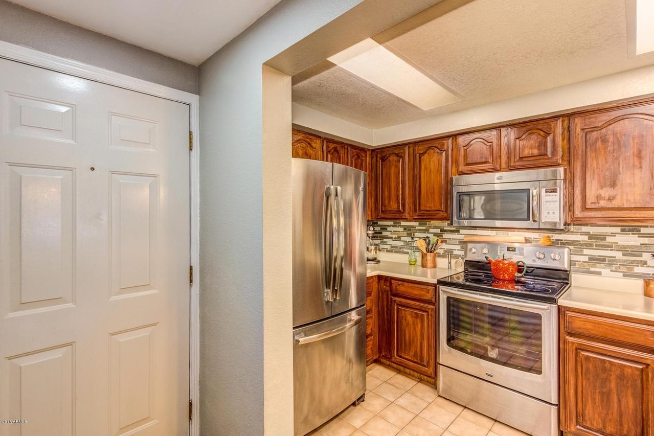 2201 W Union Hills Dr. #102, Phoenix, AZ 85027