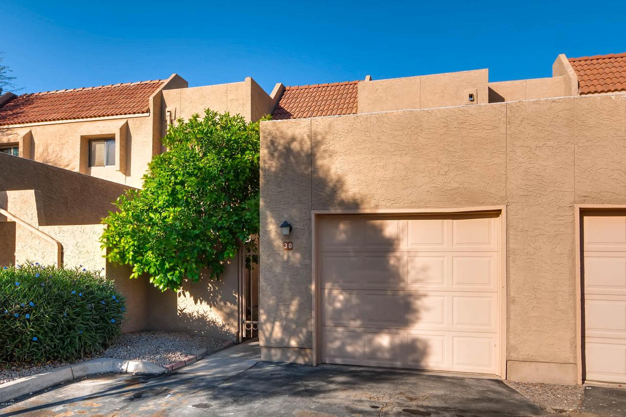 2524 S El Paradiso Rd. #30, Mesa, AZ 85202