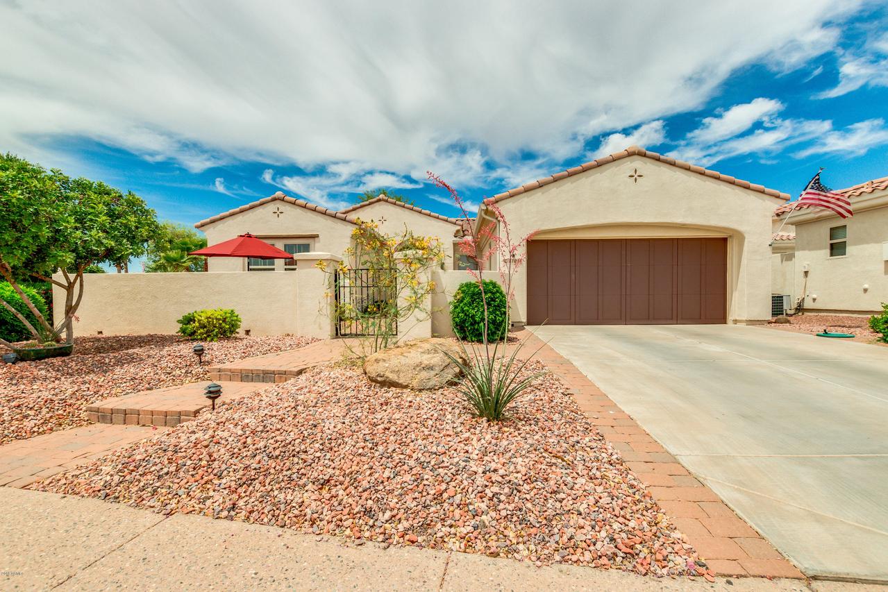 23016 N Via Vistosa Dr., Sun City West, AZ 85375