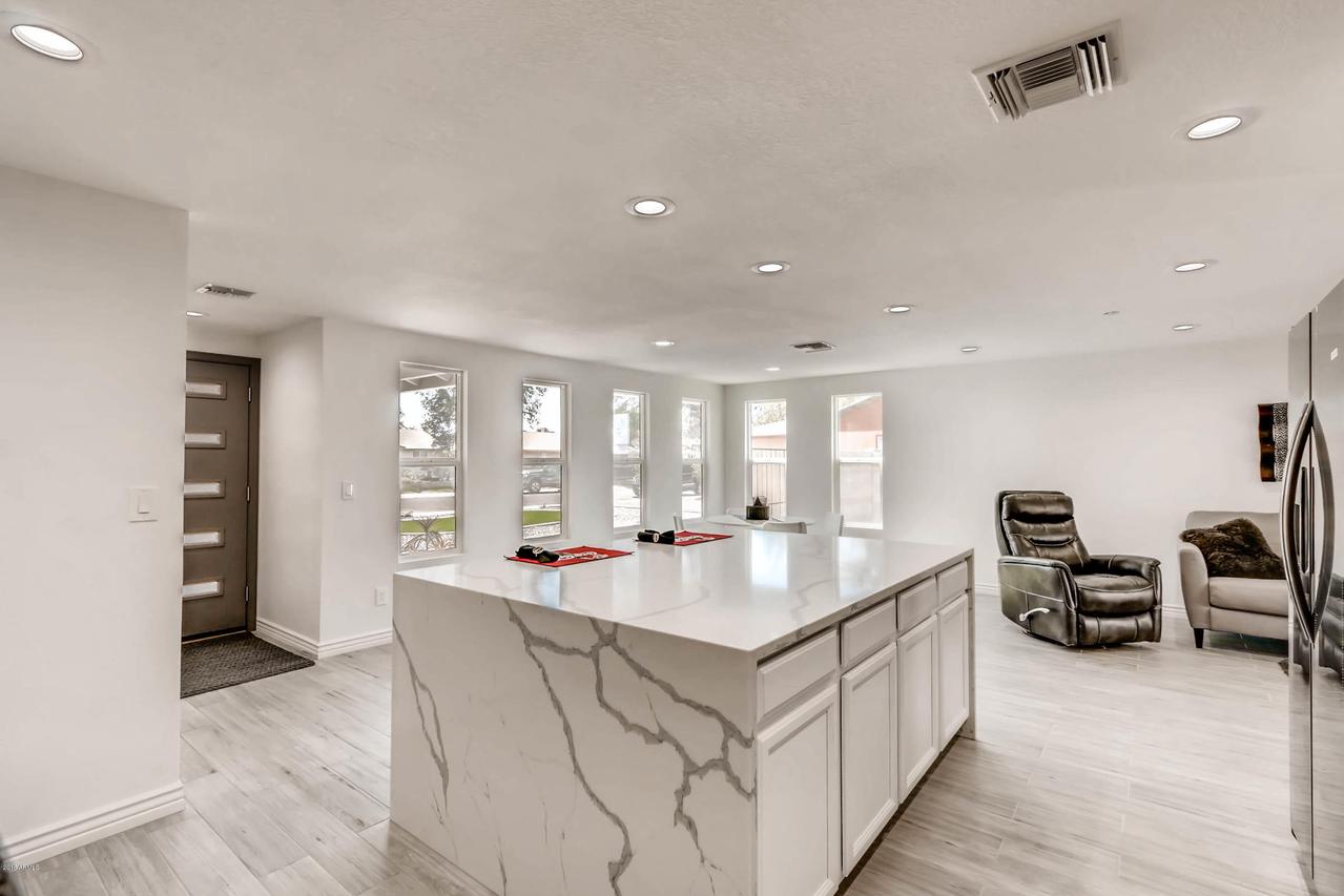 2405 N Longmore St., Chandler, AZ 85224