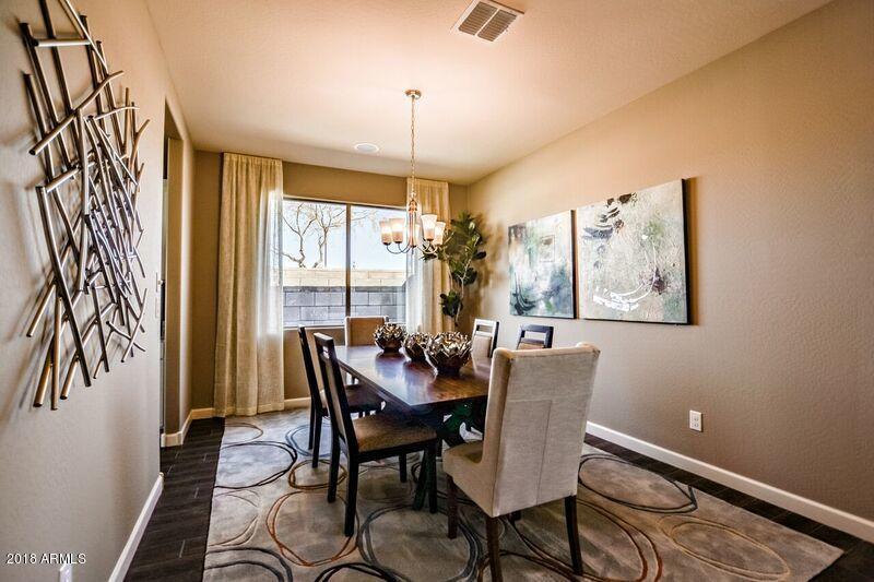 10773 W Swayback Pass Pass, Peoria, AZ 85383