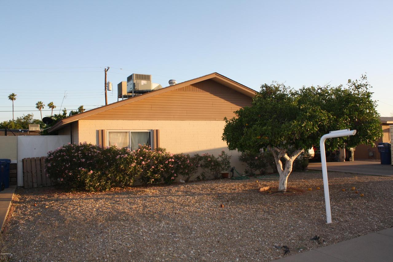 2031 E Bramble Ave., Mesa, AZ 85204