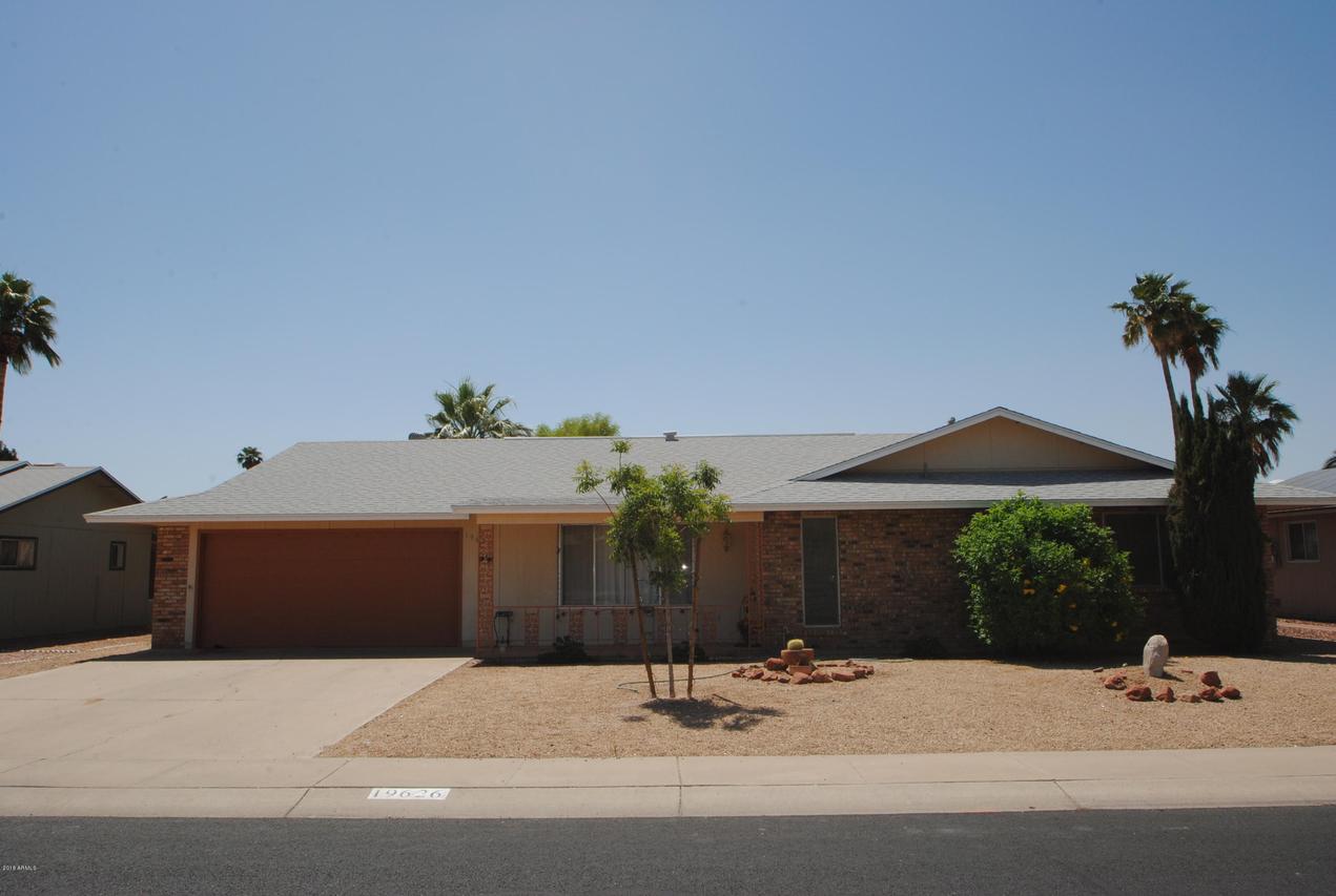 19626 N Lake Forest Dr., Sun City, AZ 85373