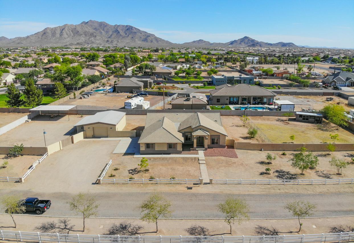 2863 E Cedar Waxwing Dr., Gilbert, AZ 85298