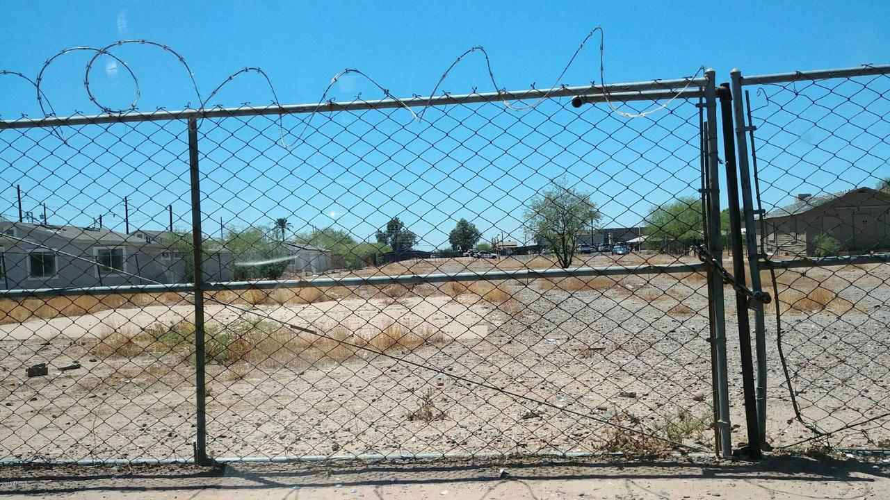 4032 S 17 St., Phoenix, AZ 85040