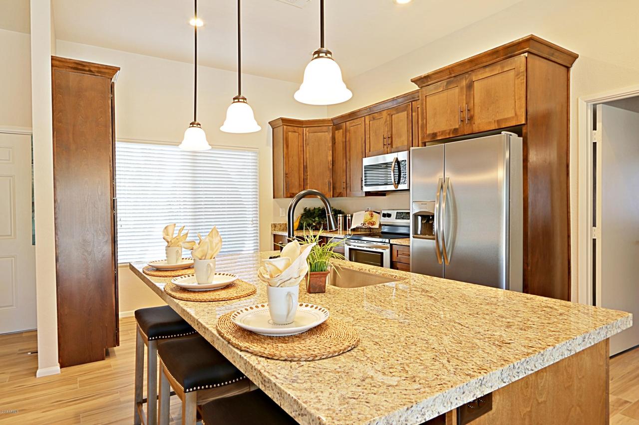 10710 W Welk Dr., Sun City, AZ 85373