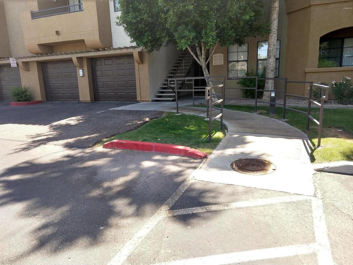 5302 E Van Buren St. #1015, Phoenix, AZ 85008