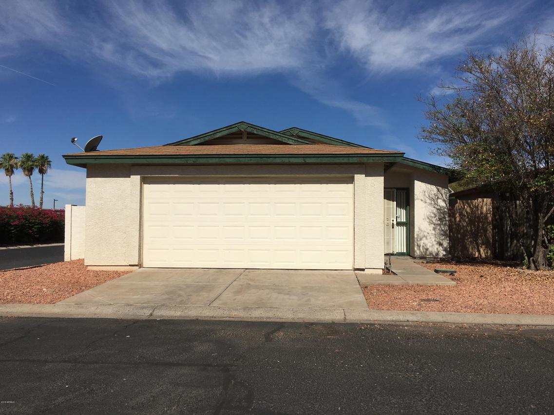 11104 N 82nd Dr., Peoria, AZ 85345