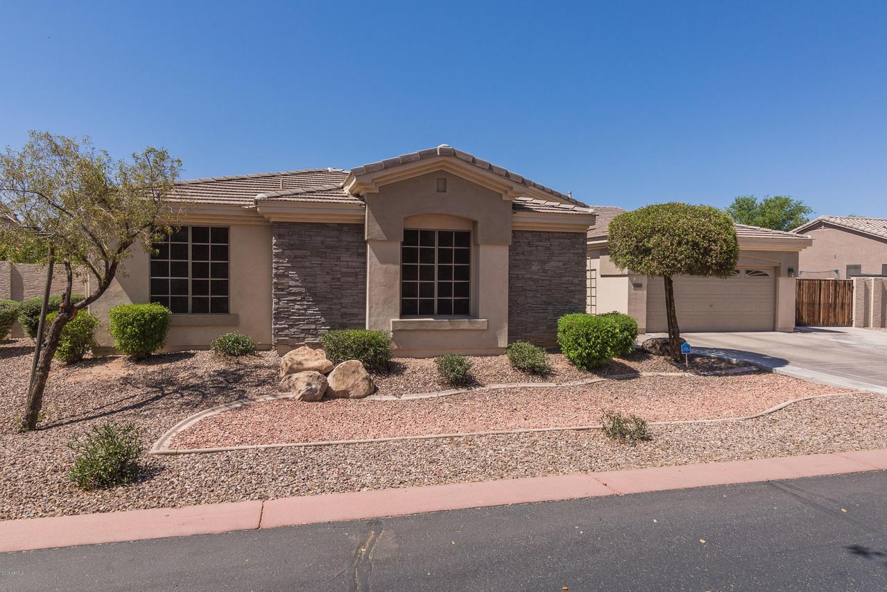 1082 E Longhorn Pl., Chandler, AZ 85286